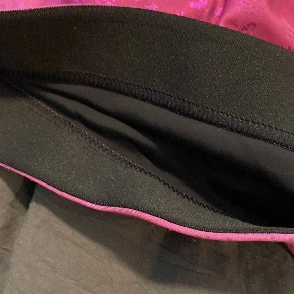 TEREZ pink stretch foil sports bra tank xs - Picture 7 of 7